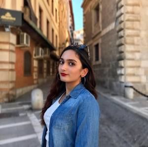 Meet your Posher, Yasmin